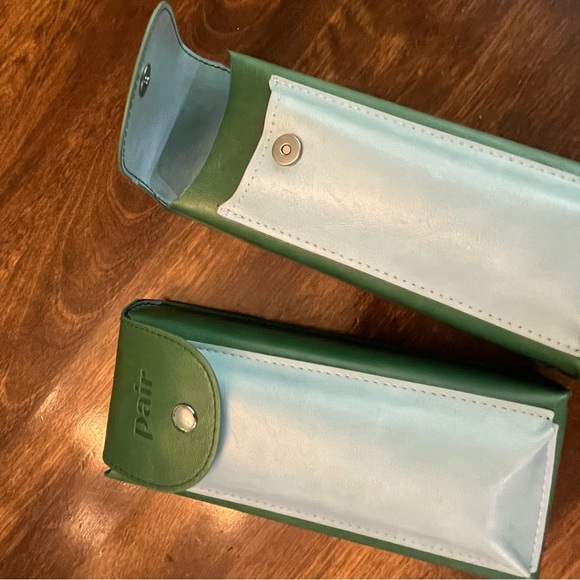 Eye Glasses Set - Picture 3 of 3